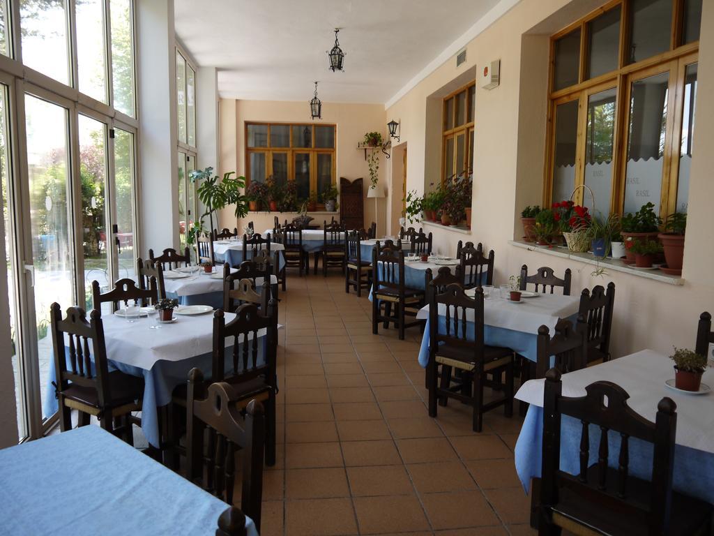 Hotel Rasil 昆卡 外观 照片